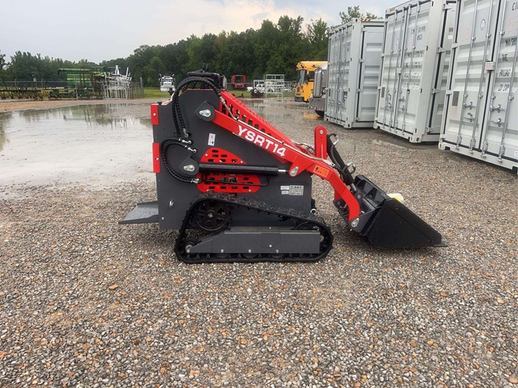 agt-skid-steer-loader-image-1