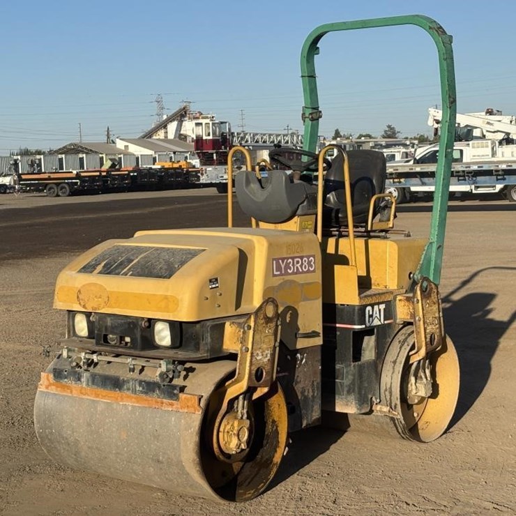2006 CATERPILLAR CB-224E