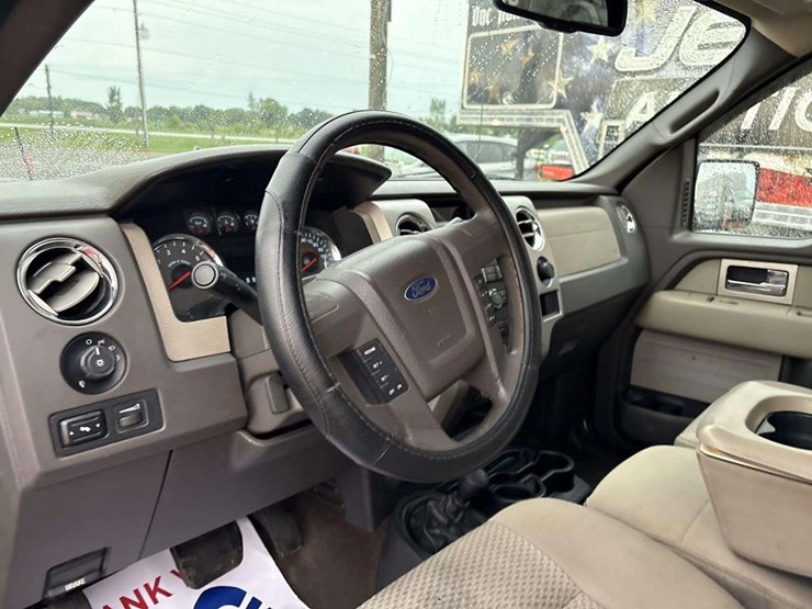 2010-ford-f150-xlt-image-14