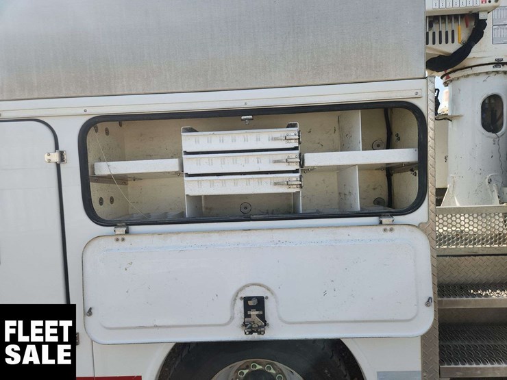 2020-ford-f550-image-37