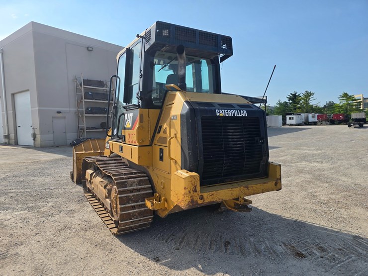 caterpillar-953d-image-14