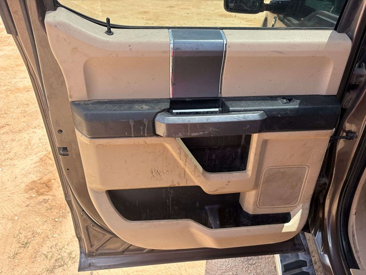 2017-ford-f250-image-17