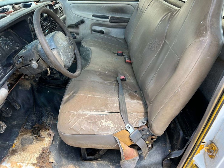 1995-dodge-ram-3500-image-25