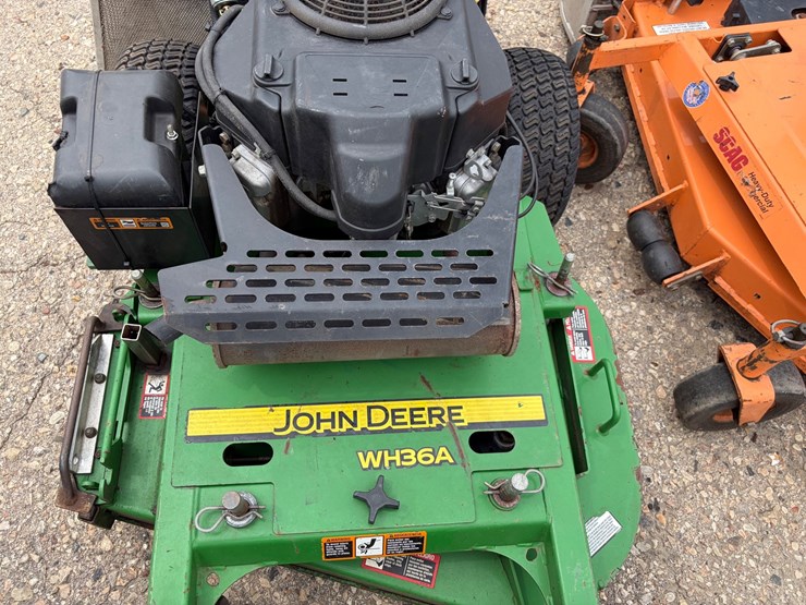 #8382-•-john-deere-wh36a-mower-image-5