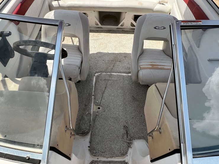 2007-glastron-gt-205-bowrider-boat-w/-volvo-penta-5.0l-v8-&-volvo-penta-sx-a-stern-drive-image-33