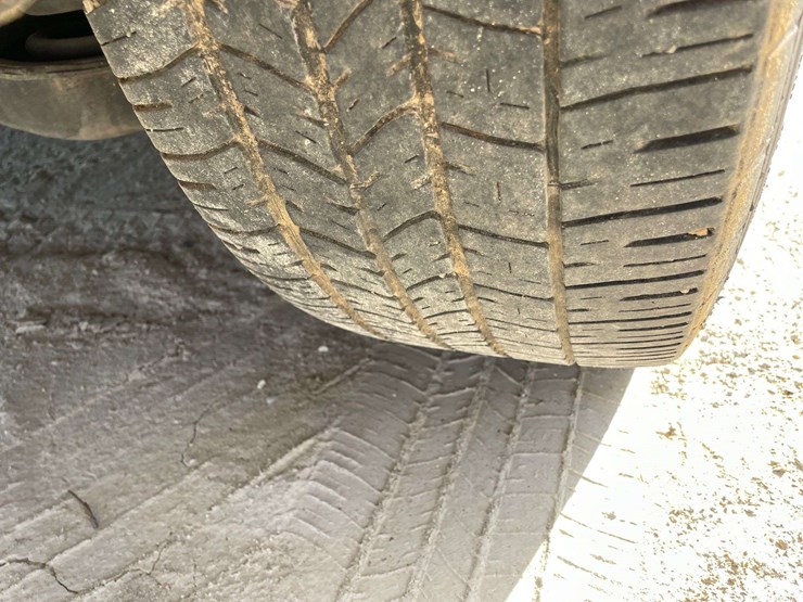 2018-ford-explorer-image-21