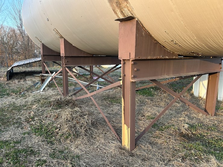 10,000-gallon-fuel-tank-image-6