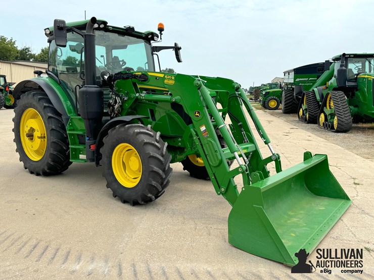 2023-john-deere-6r-140-image-3