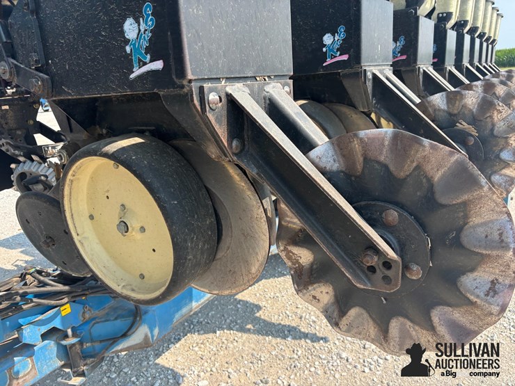 kinze-2600-image-18