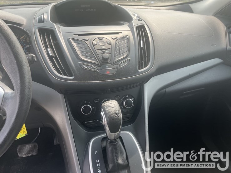 2014-ford-escape-image-18