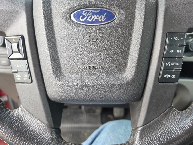 2011-ford-f150-image-38