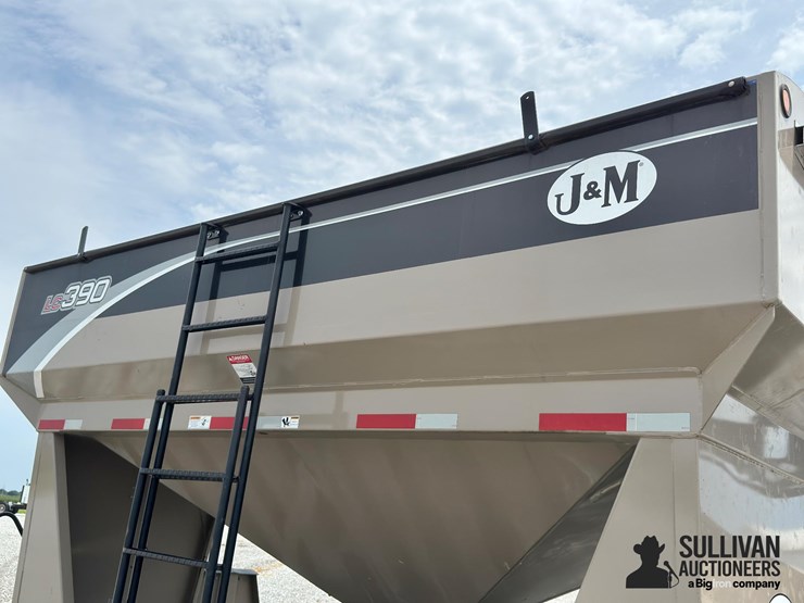 2017-j&m-lc390-image-13