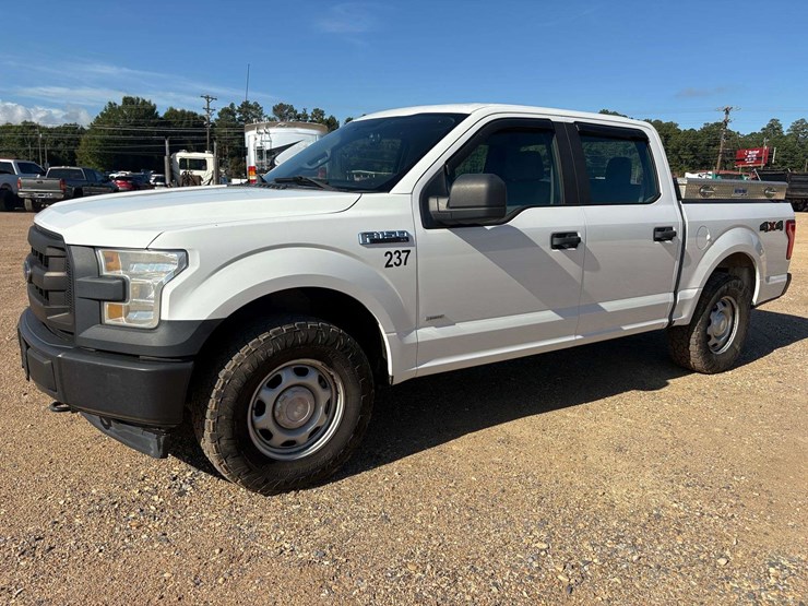 2017-ford-f150-image-1