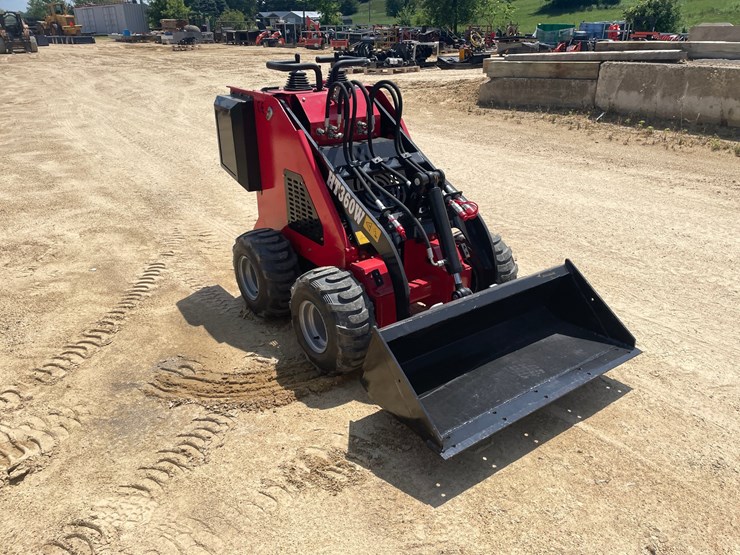 #416-•-new-ht360-mini-wheel-skid-steer-image-3