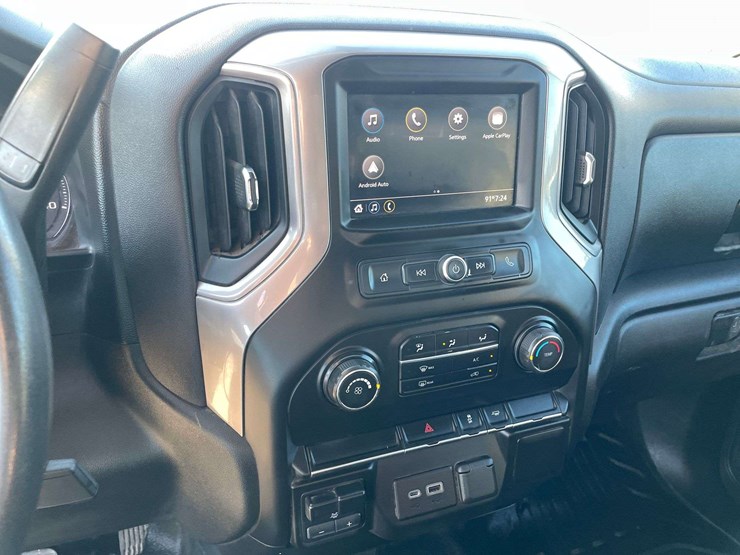 2021-chevrolet-silverado-3500-image-13