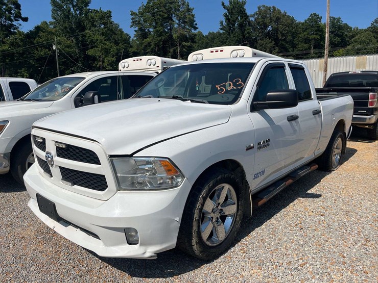 2017-dodge-1500-image-1