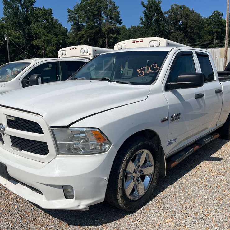 2017 DODGE 1500