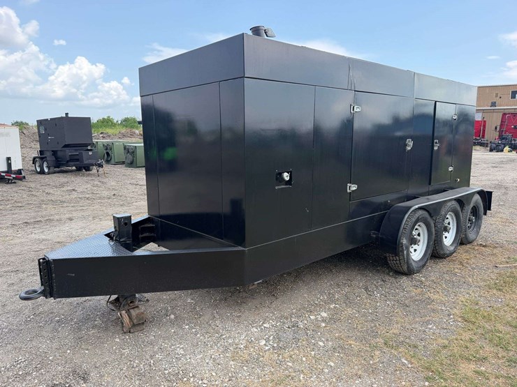 caterpillar-400-kw-image-1