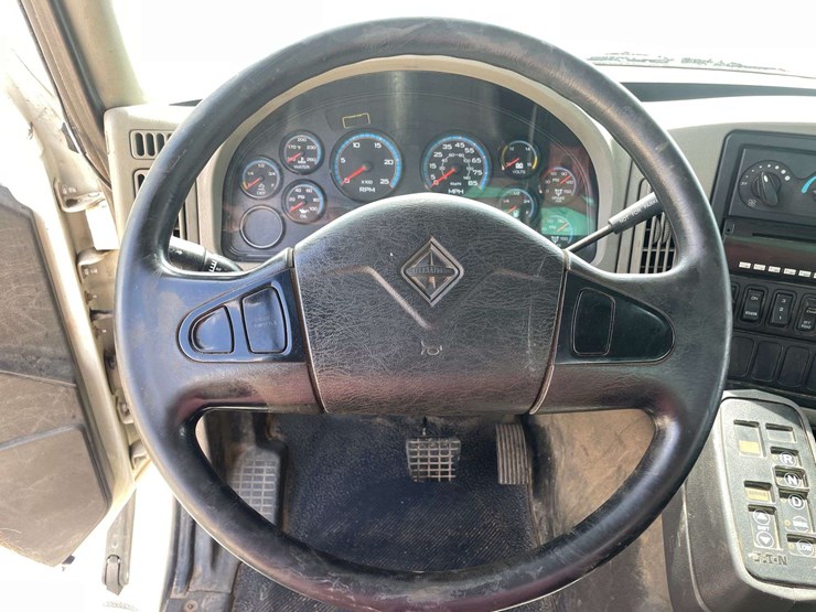 2016-international-transtar-8600-image-13