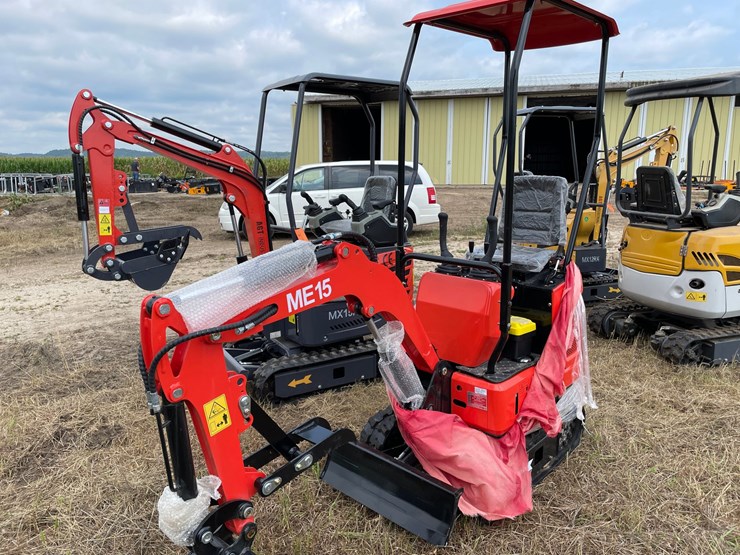 #9723-•-alistair-mini-excavator-image-1