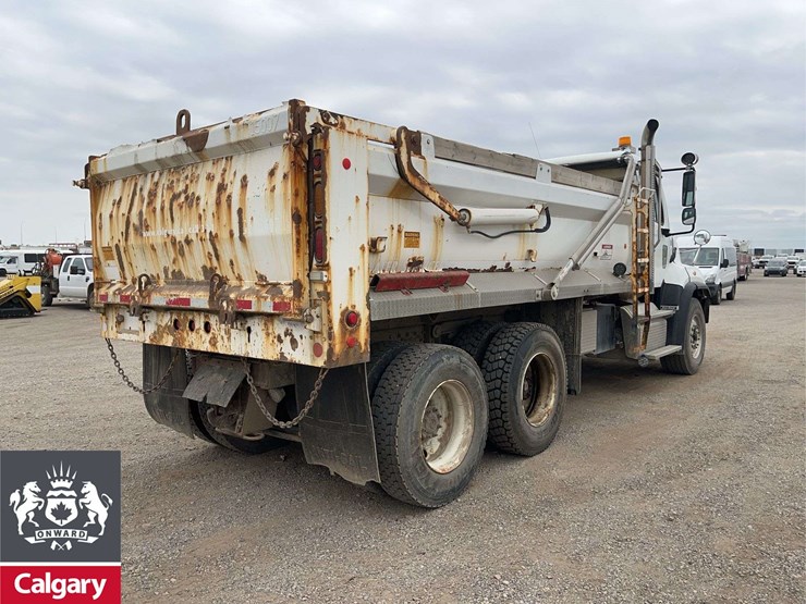 2016-freightliner-114sd-image-4