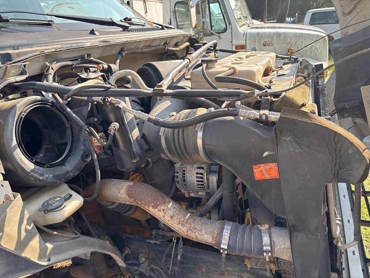 2001-ford-f650-image-23