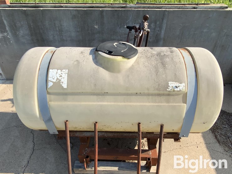 3-pt-200-gal-sprayer-image-16