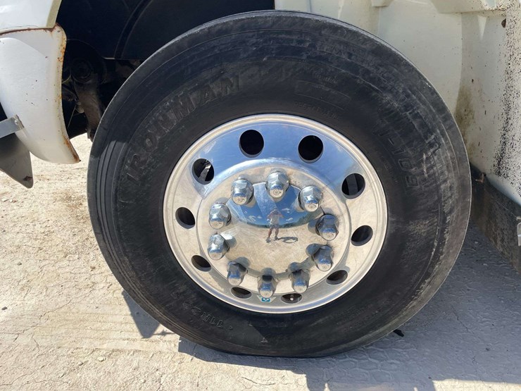 2006-international-durastar-4400-image-22