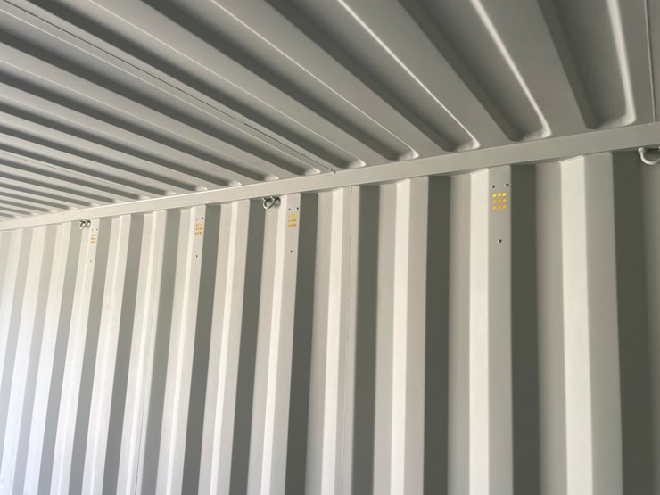 #405-•-20'-shipping-container-image-27