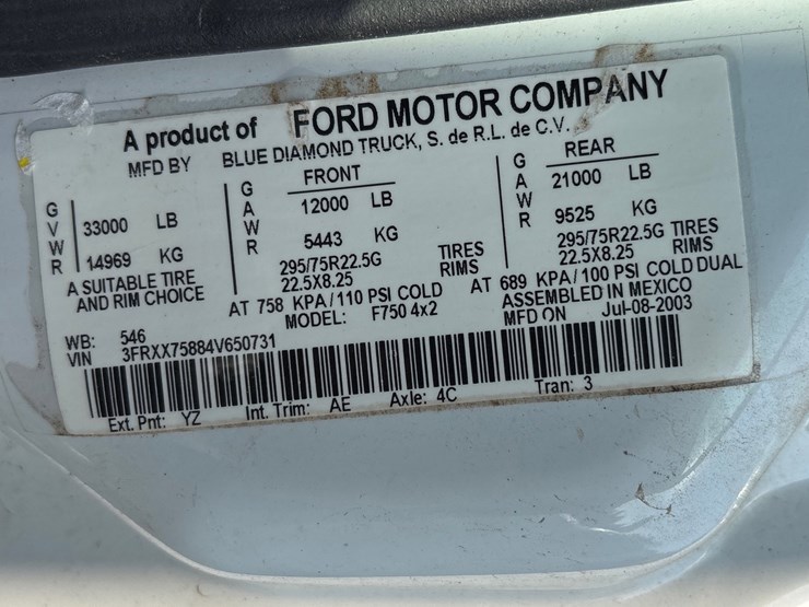 2004-ford-f750-image-27