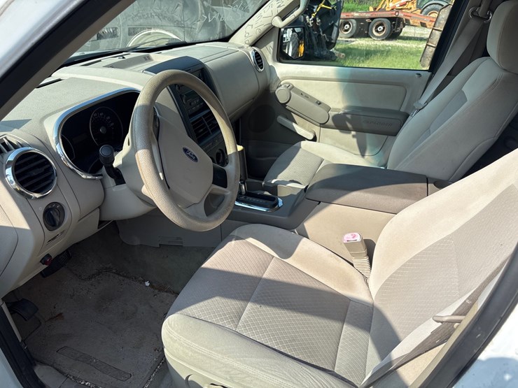 2006-ford-explorer-image-8