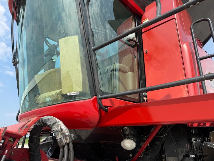 case-ih-7088-image-14