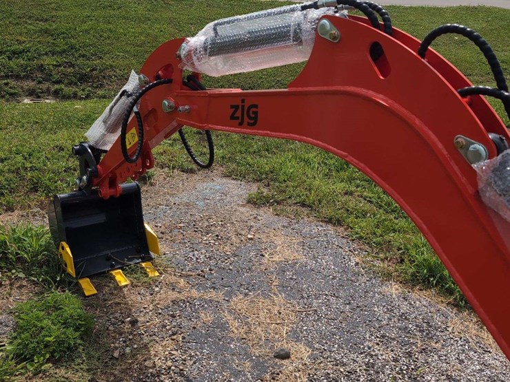 zjg-mini-excavator-zj-12-(red)-image-10