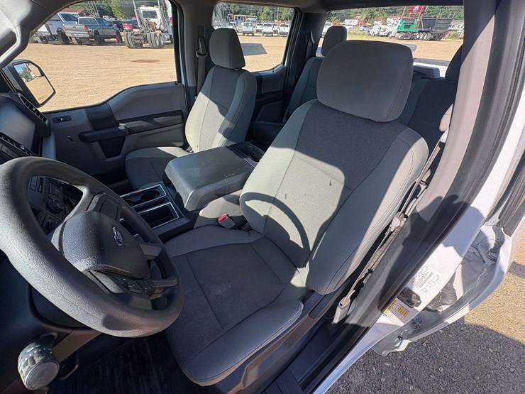 2017-ford-f150-image-11