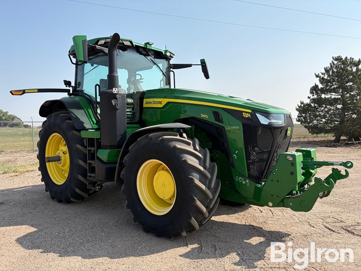 2023-john-deere-8r-340-image-3