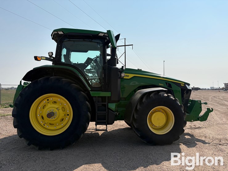 2023-john-deere-8r-340-image-4
