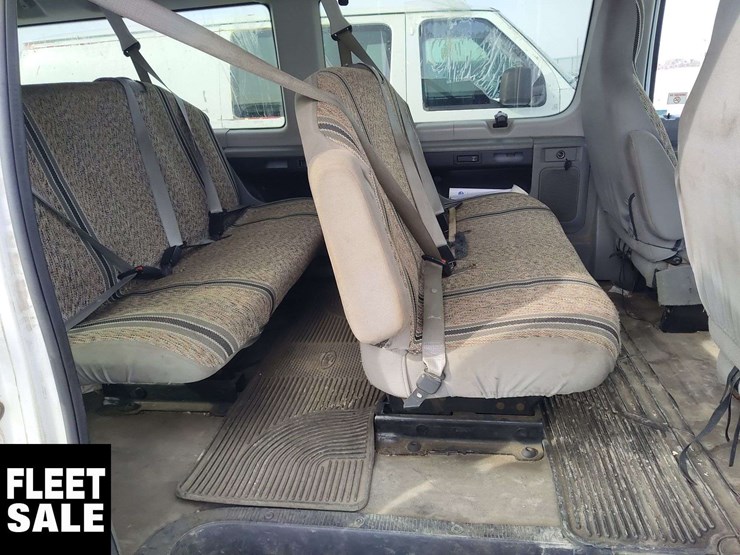2012-ford-e-series-e-350-sd-xl-3dr-extended-passenger-van-image-16