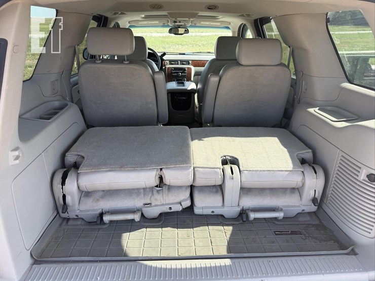 2007-chevrolet-tahoe-ls-image-12