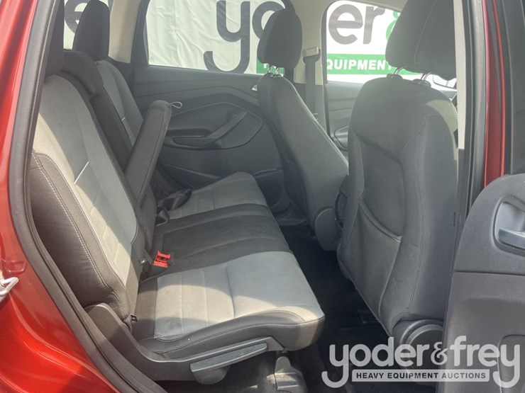 2014-ford-escape-image-26