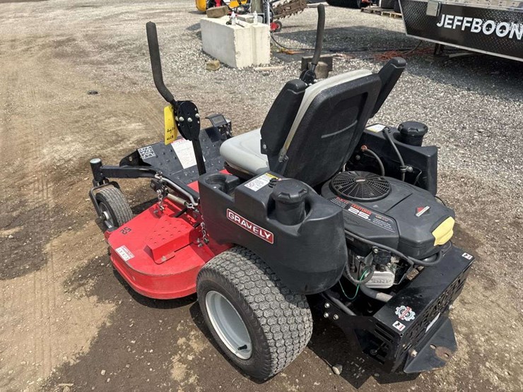 gravely-zt52-hd-image-2