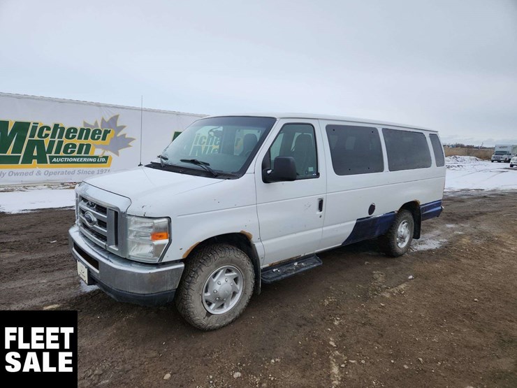 2012-ford-e-series-e-350-sd-xl-3dr-extended-passenger-van-image-1