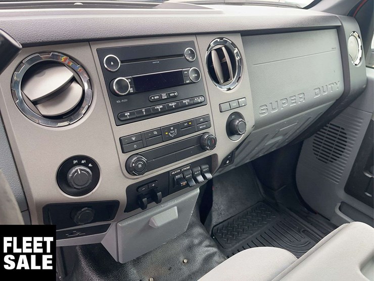 2015-ford-f550-image-16
