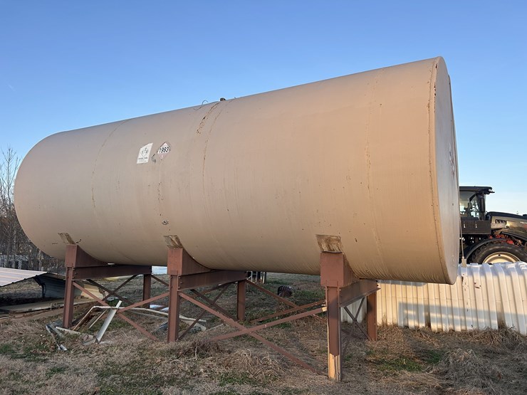 10,000-gallon-fuel-tank-image-3