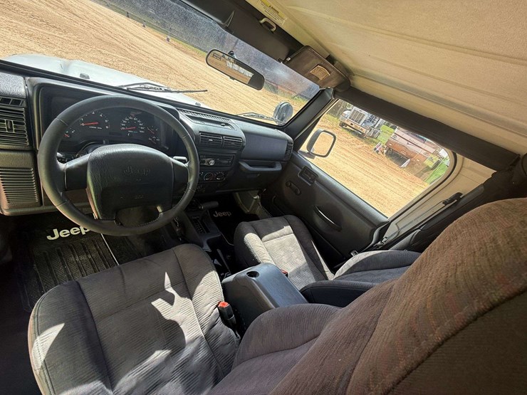 2003-jeep-wrangler-image-13