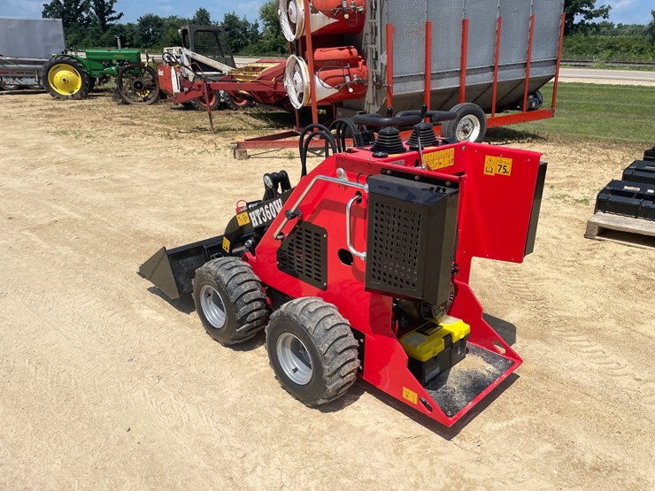 #416-•-new-ht360-mini-wheel-skid-steer-image-7