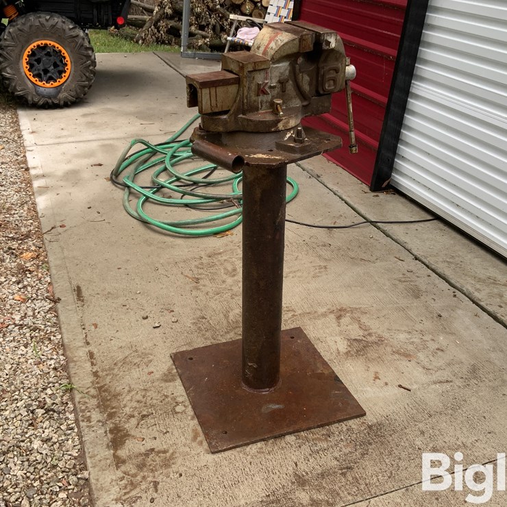 K-TOOL 6" Free-Standing Hand Vice