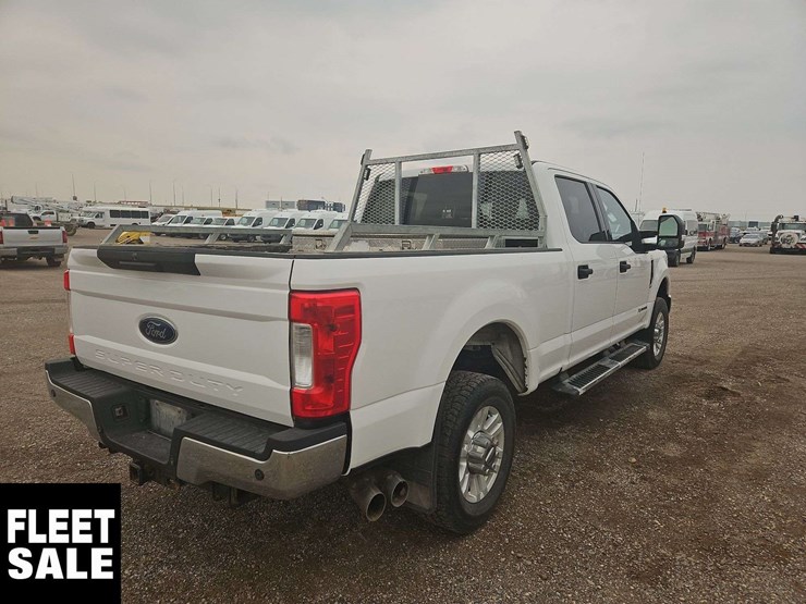 2018-ford-f350-image-4