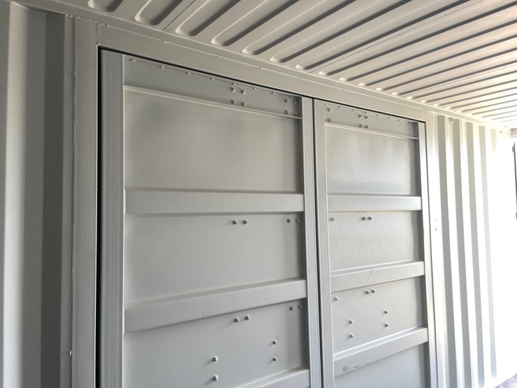 #401-•-40'-high-cube-multi-door-shipping-container-image-26
