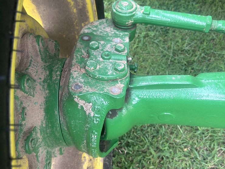 2024-john-deere-5075e-image-11