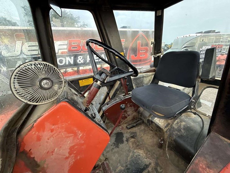 allis-chalmers-7040-image-18
